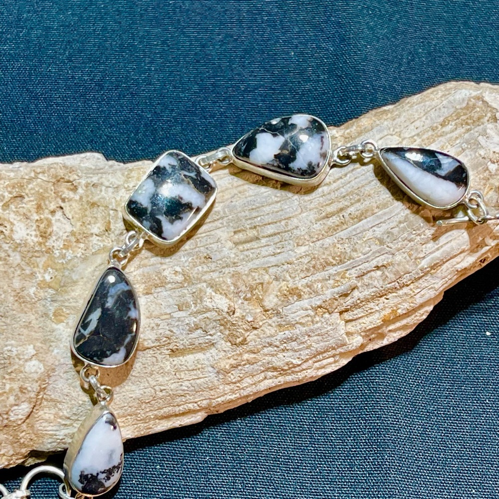 SOLD…..Black White Buffalo Stone link Bracelet